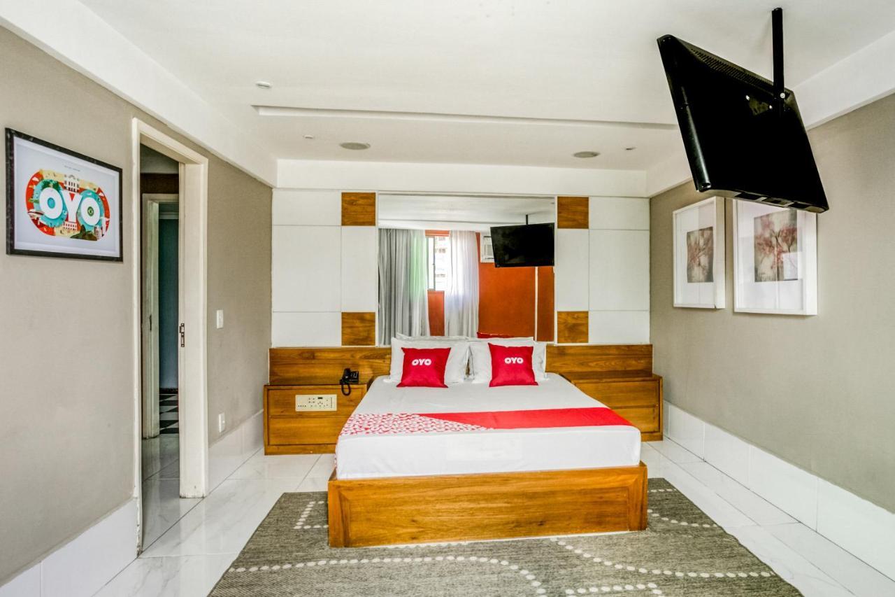 Oyo Nobs Hotel, Sao Joao De Meriti Buitenkant foto